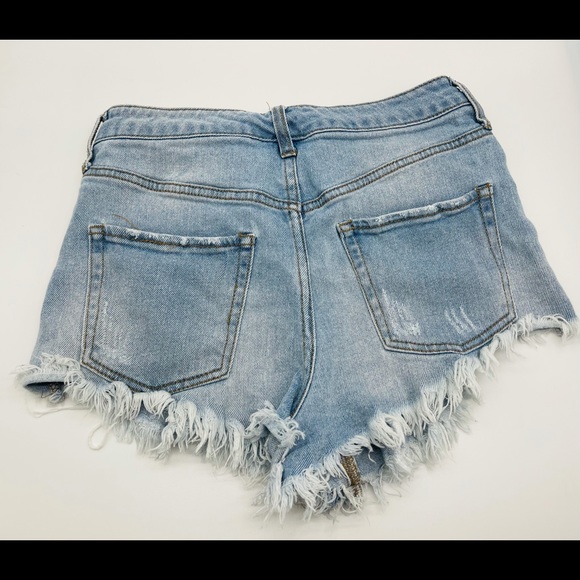 COPY - Wild fable distressed jeans size 4 - Picture 2 of 3